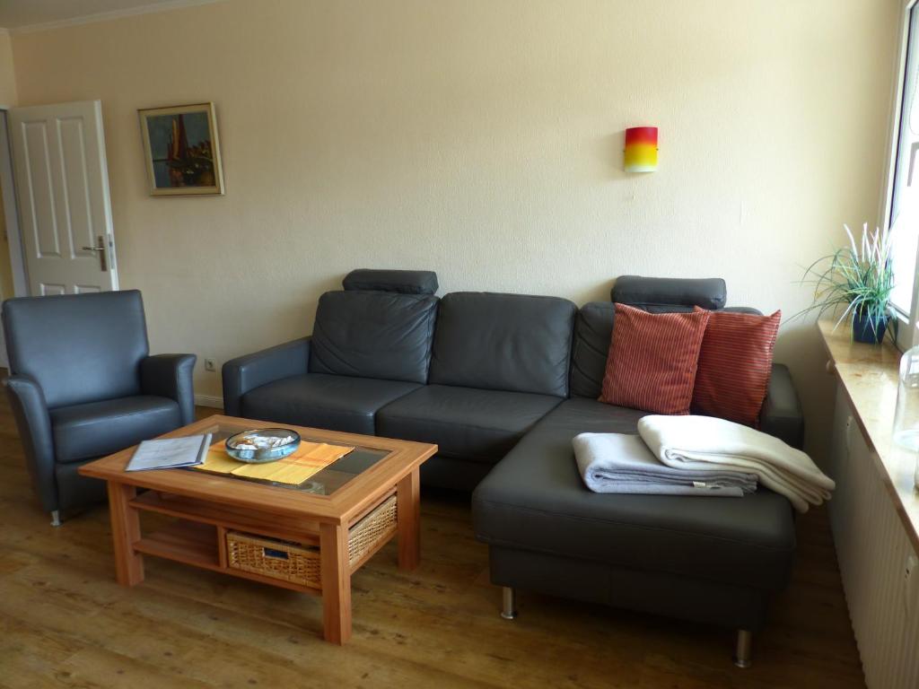 Appartement Oland Whg 6 Austernfischer Am Flugplatz 13, 25938 Wyk auf Föhr