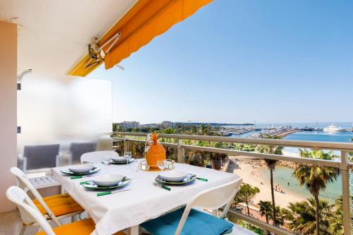 Appartement On la Croisette XXL 1 bedroom with amazing sea view 79 Boulevard de la Croisette Cannes