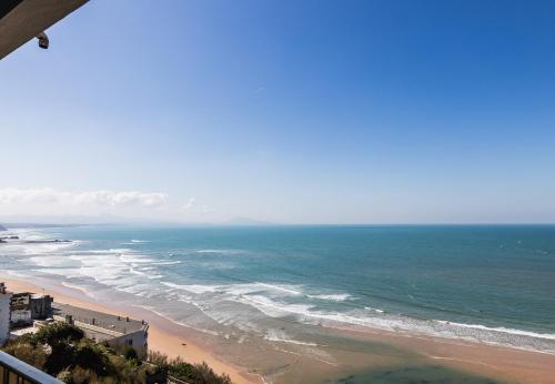 ONDINE KEYWEEK Apartment with sea view and terrace in Biarritz - parking Biarritz france