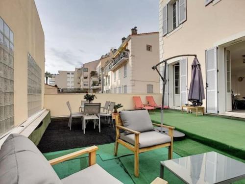 One BDRM apartment rue d'Antibes A/C, 60 m2 terrace, Congress/Beaches,by Olidesi Cannes france