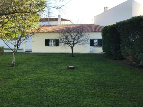 One bedroom house with shared pool enclosed garden and wifi at Alcanhoes Alcanhões portugal