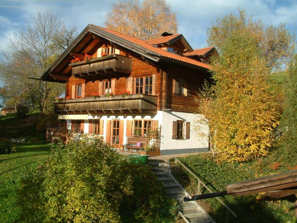 Appartements Opas Bergchalet Halblech Eschenberg 16, 87642 Halblech