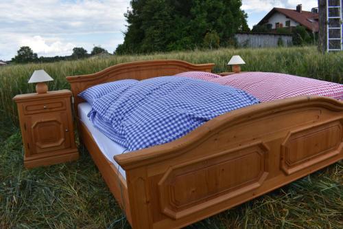 Open air, Bett im Kornfeld Finning allemagne