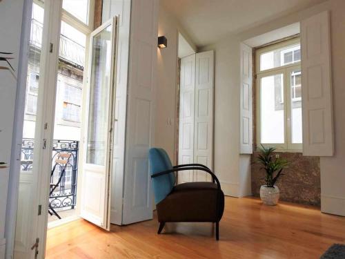 Oporto Delight 1 Luxury Apartment in Historic Center with Balcony Max 4 p Porto portugal