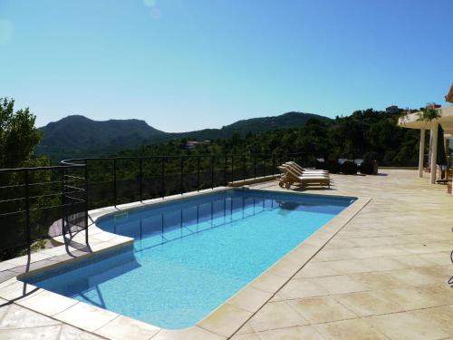 Opulent Villa in Les Adrets de l Est rel With Swimming Pool LʼÉglise france