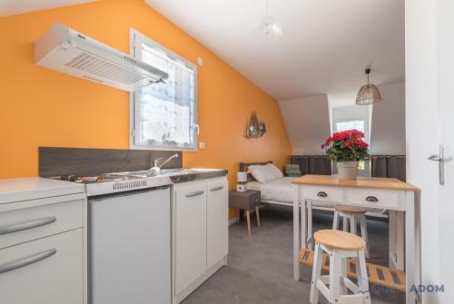 Appartement Orange Studio - Agréable et entièrement rénové de la Saullais, 9 Cancale