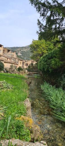 origine Saint-Guilhem-le-Désert france