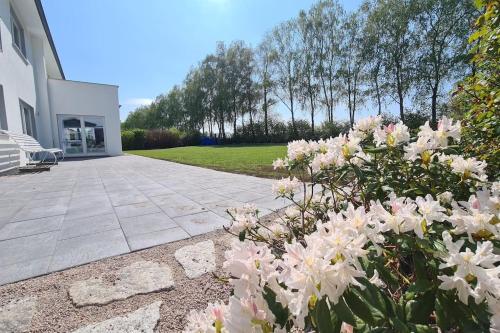 Appartement Ostsee-Luxus-Ferienwohnung Sanitz 17 Am Erlenhain Sanitz