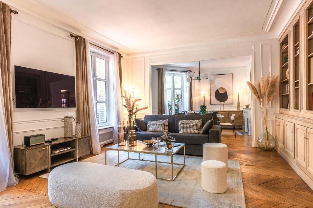Appartement Outstanding Apartment - 8 Guests between Tour Eiffel and Invalides 36 Boulevard de la Tour-Maubourg, 75007 Paris