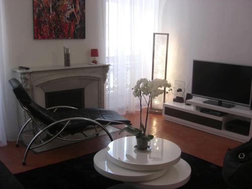 Appartement #PACAGROOM# Cannes hypercentre 25 Rue Bivouac Napoléon Cannes