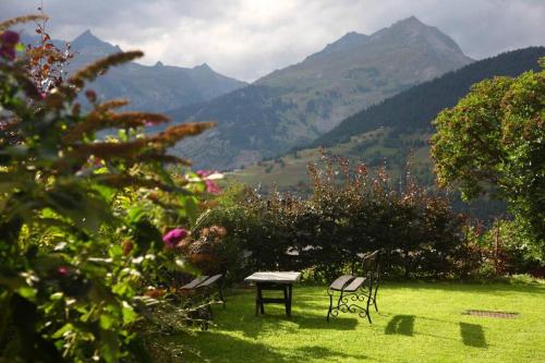 Paisible chalet montagne avec option jacuzzi Séez france