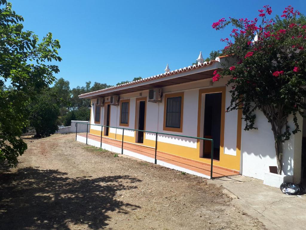 Séjour à la campagne Palacete Dos Alcaides Rua Dr. Vargas s/n palacete Mina São Domingos Mina de São Domingos, 7750-171 Mine de São Domingos