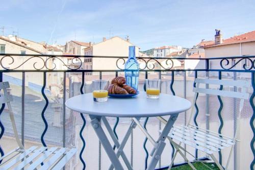 Palais Apartment Cannes france