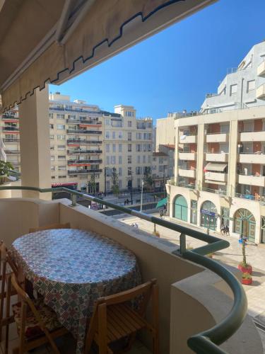 Appartement Palais des Arts, Proche Tram et Promenade 144 Rue de France Nice