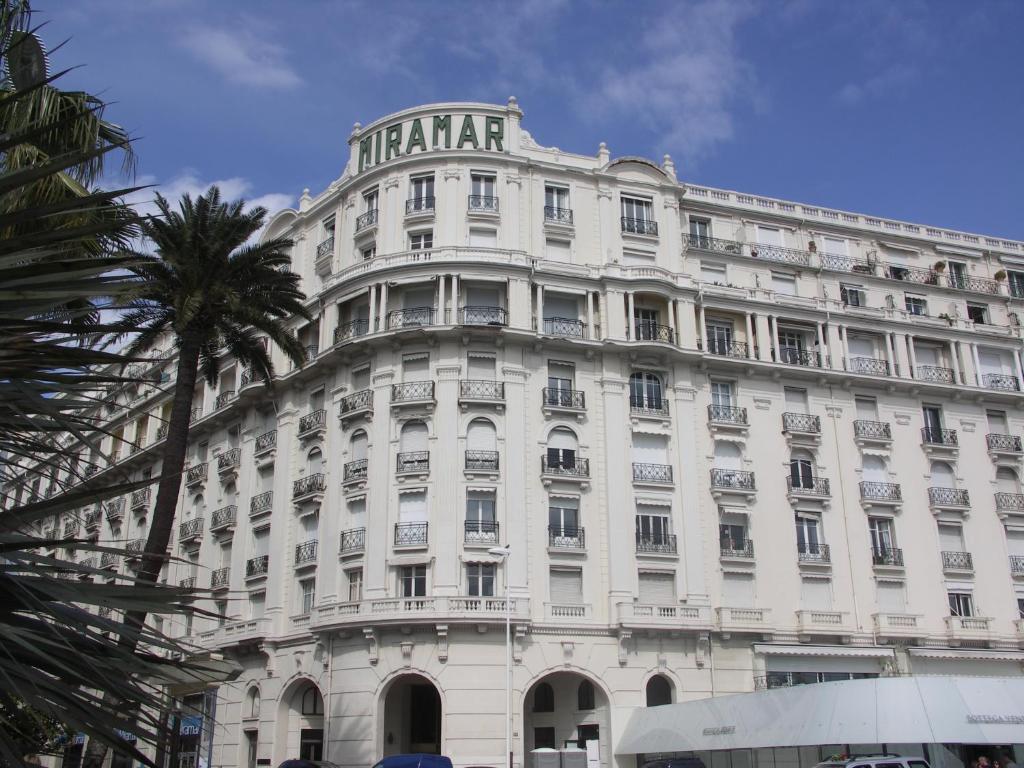 Appartements PALAIS MIRAMAR 65 BD DE LA CROISETTE CANNES Palais Miramar 65 Boulevard de la Croisette, 06400 Cannes