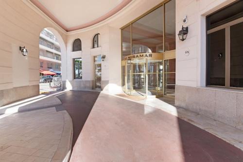 Appartement Palais Miramar - Suite & E37 - 20M Plage - Croisette Emplacement Unique - WIFI - Clim 65 Boulevard de la Croisette Cannes