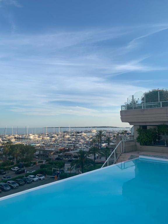 Appartement Palais Napoléon, Golfe Juan Primo piano 107 Avenue des Frères Roustan, 06220 Vallauris