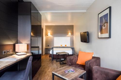 Palais RinÔur - Cosy studio close to stations and Old City - Welkeys Lille france