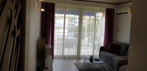 Appartement Palm beach Cannes Azur 13 Rue Jean Cresp Cannes