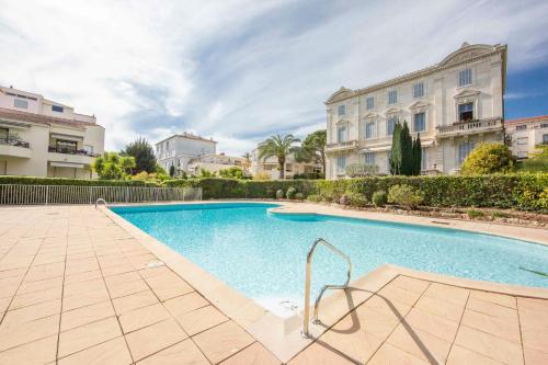 Paradise Cannes Center with Pool and Park VILLA LE LYS Cannes france