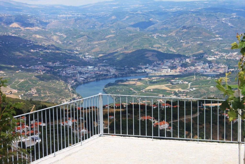 Lodge Paraíso Douro AL Quinta da pegada Serra das meadas, 5100-308 Lamego