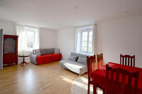 Paris chatou brand new quiet cosy flat Chatou france