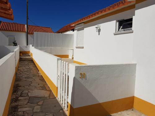 Maisons de vacances Páteo Badajoz Rua José Fernandes Badajoz 33, 35, 39, Mucifal Sintra