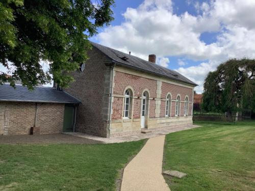 Pavillon de la Garde Courcelles-sous-Moyencourt france