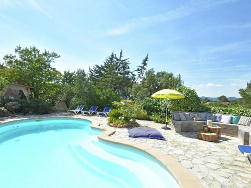 Peaceful Villa in Fr jus with Swimming Pool Fréjus france