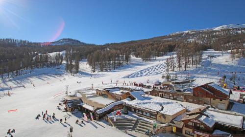 Appartements Pendine - Cimes et Neige Centre Commercial La Voile Puy-Saint-Vincent