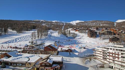 Pendine - Cimes et Neige Puy-Saint-Vincent france