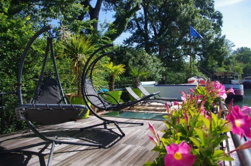 B&B / Chambre d'hôtes Péniche Le Hasard Rue du Vieux Moulin Villeneuve-lès-Avignon