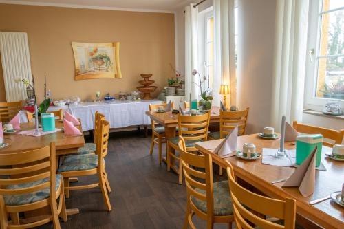 Appartements Pension bei Stralsund Stralsunder Straße 20 Prohn