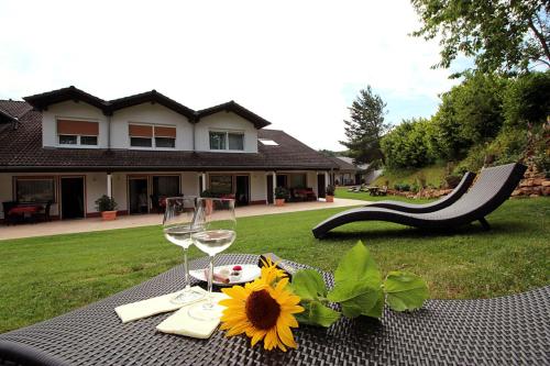 B&B / Chambre d'hôtes Pension Bergterrasse 8 Trifelsstraße Annweiler am Trifels