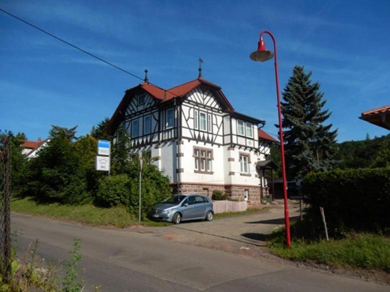 Maison d'hôtes Pension Christ Emsetalstraße 3, 99880 Waltershausen