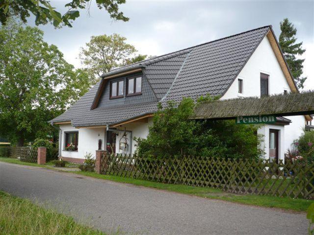 Appartement Pension-Drews Wiesenstraße 1, 17498 Grubenhagen