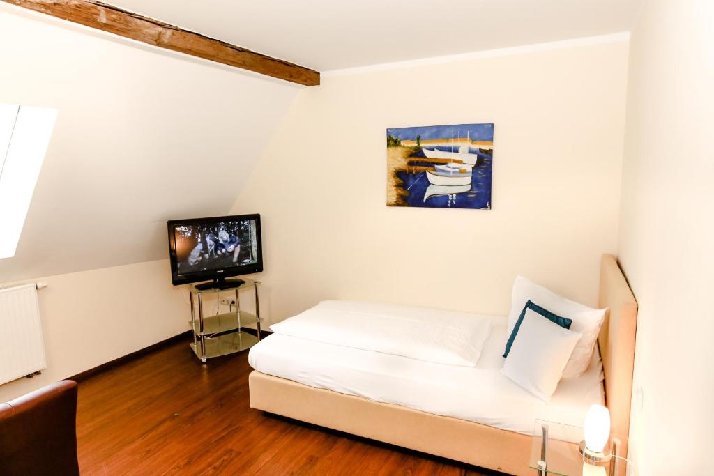 B&B / Chambre d'hôtes Pension Ferber Marktplatz 14, 86653 Monheim