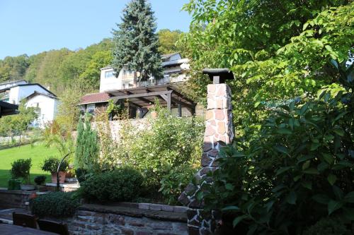 B&B / Chambre d'hôtes Pension Fernblick Vor den Klippen 22 Bad Karlshafen