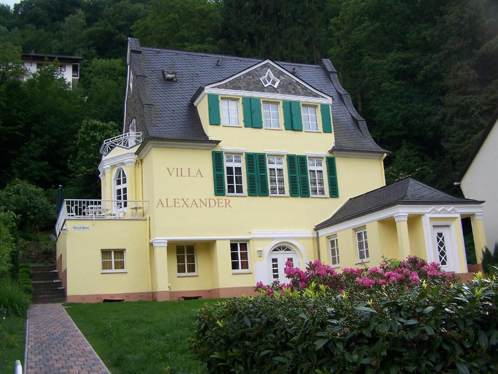 Villas Pension Garni Villa Alexander Villenpromenade 7, 56130 Bad Ems