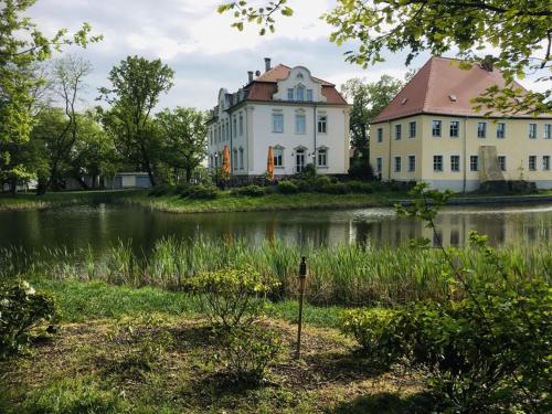 Appartements Pension Hainer See - FEWO Trachenauer Weg 4 Neukieritzsch