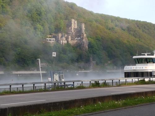 B&B / Chambre d'hôtes Pension Johanna Rheinuferstrasse 13 Assmannshausen