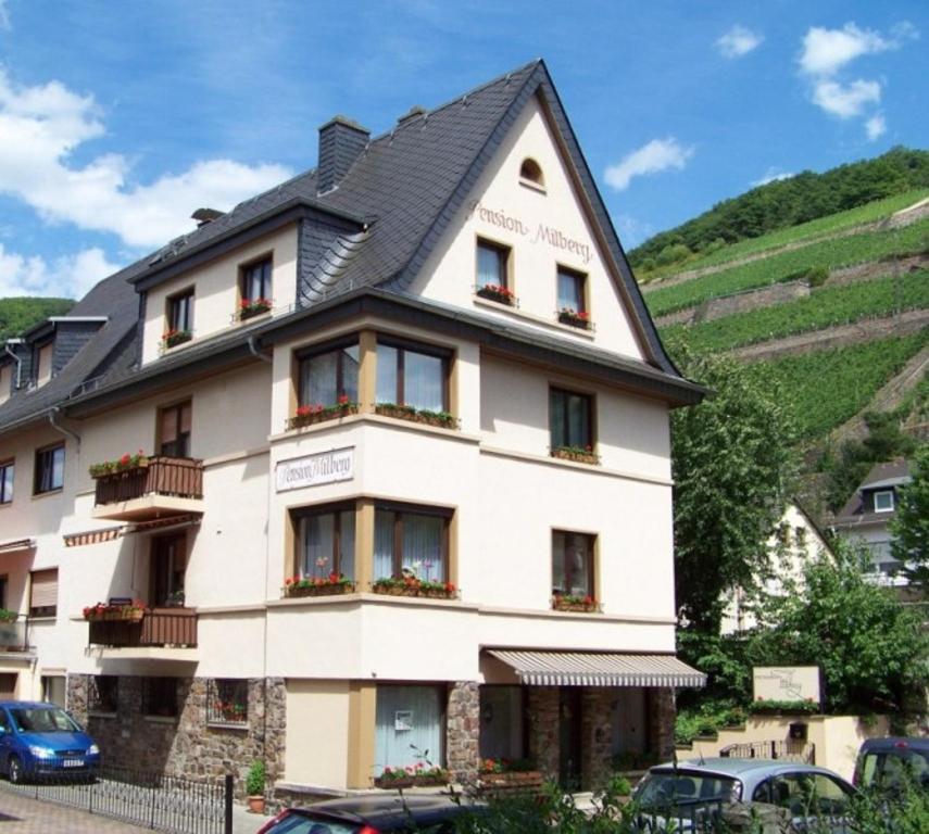 Maison d'hôtes Pension Milberg Assmannshausen Am Rathaus 2, 65385 Rüdesheim am Rhein