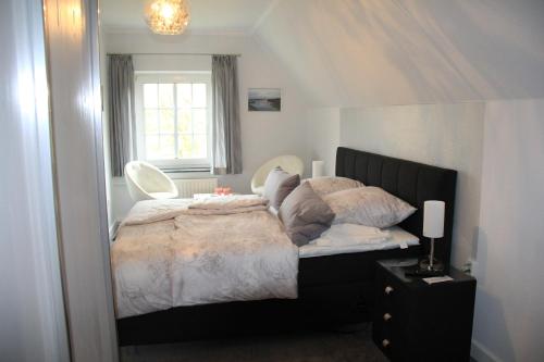 B&B / Chambre d'hôtes Pension Nordwind Koogchausse 12 1 OG Hedwigenkoog
