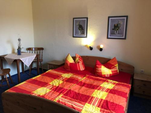 Maison d'hôtes Pension Petersohn (ehem. Zur Heimat) 1 Alte Neuendorfer Straße Klausdorf Brandenburg