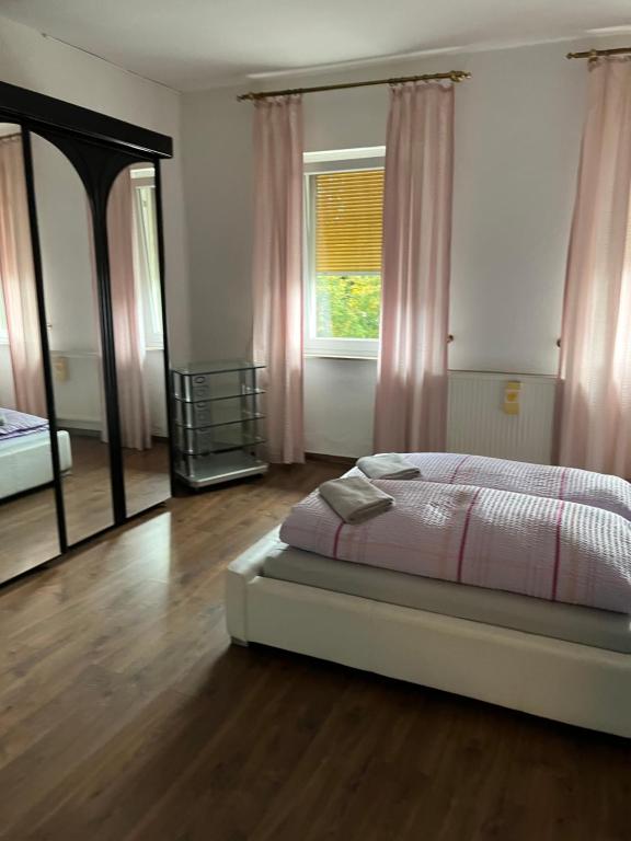 Appartements Pension Rüge Leunastraße, 65929 Francfort-sur-le-Main