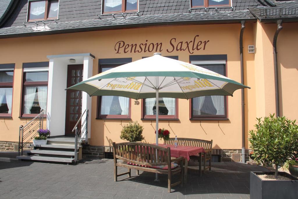 Maison d'hôtes Pension-Saxler Hauptstrasse 19, 54552 Neichen