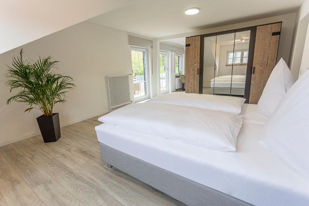 Appartements Pension Talblick 23 Weinbergstraße, 72172 Sulz am Neckar