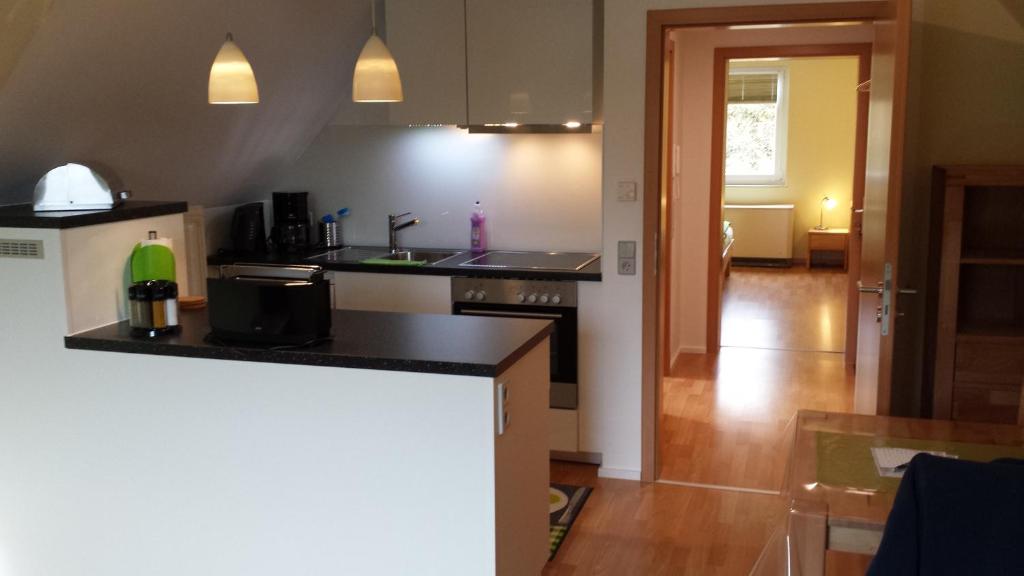 Appartement Pension Wauri , Ferienwohnung ' SCHWÄBISCHE ALB ' , Mansarden - Wohnung Echterdinger Straße, 71111 Waldenbuch