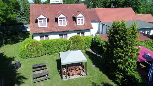 Pension Zum Lindeneck Lübz allemagne