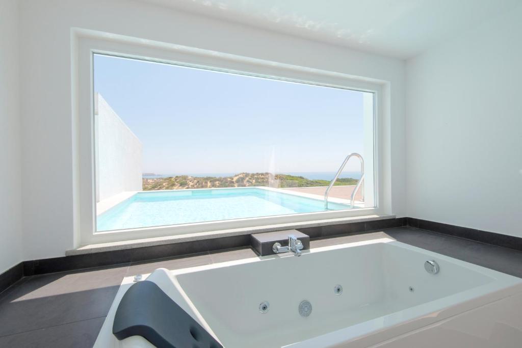 Appart'hôtel Penthouse with rooftop pool - Duna Parque Group Eira da Pedra, 7645-291 Vila Nova de Milfontes